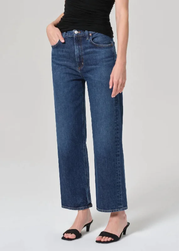 women's acid-washed denim jeanswomen's acid-washed denim jeansRen Jeans In Echo