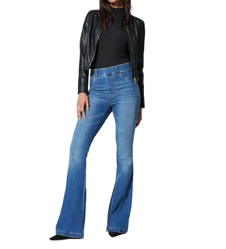 women's relaxed-fit denim jeanswomen's relaxed-fit denim jeansFlare Jeans In Vintage Indigo