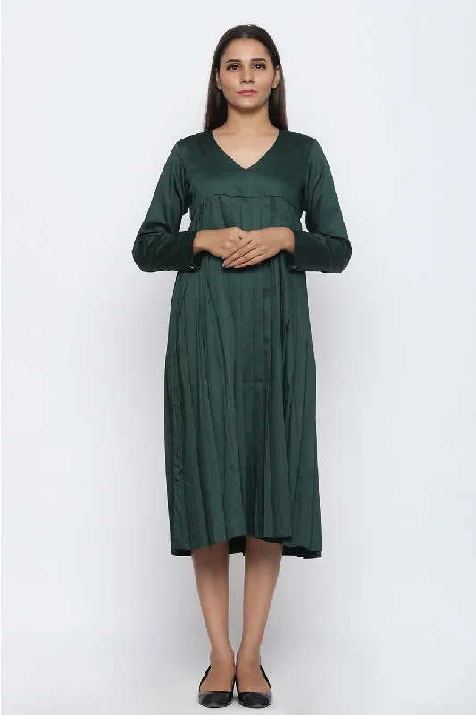 midi dresses with bow detailsmidi dresses with bow detailsBottle Green Pleated Midi Dress