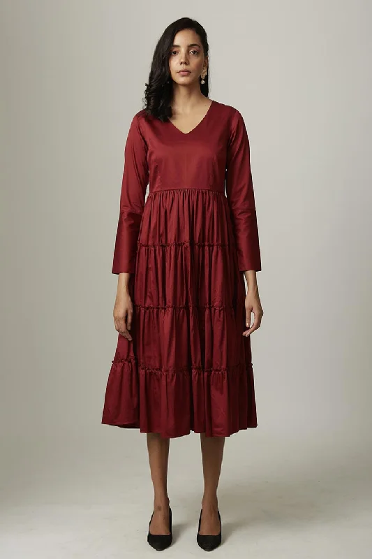 long-sleeved midi dresseslong-sleeved midi dressesMaroon Tiered Midi Dress