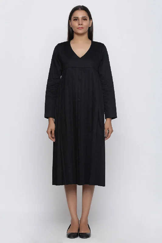 midi dresses with adjustable strapsmidi dresses with adjustable strapsBlack Pleated Midi Dress