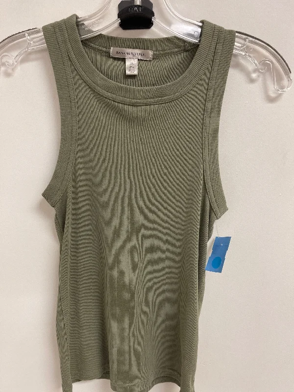 women's tops for those who want to create outfits that reflect their personal style and sense of fashionTop Sleeveless By Banana Republic In Green, Size: Xs